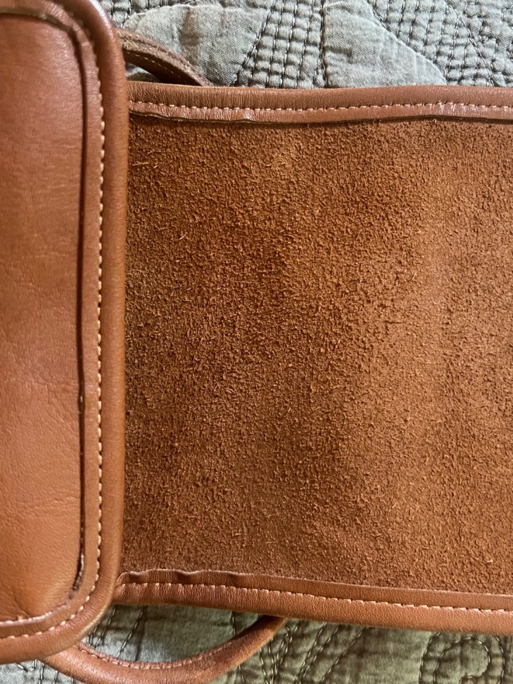 Vintage Coach Legacy Scooter 9893 Tan Brass Kiss Lock Leather Bag with No Tag - Picture 7 of 14